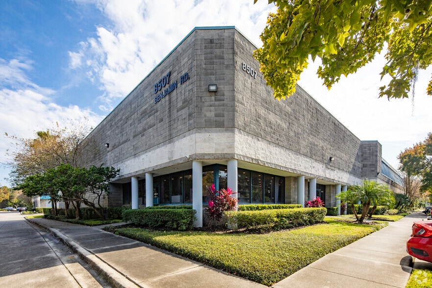 More Photos Of 8507 Benjamin Rd, Tampa Unknown For Lease