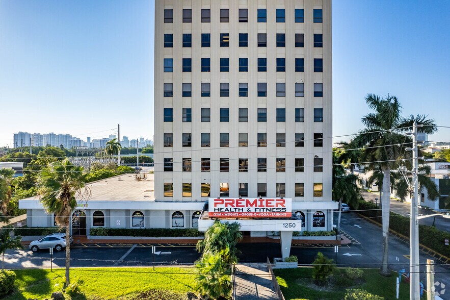 More Photos Of 1250 E Hallandale Beach Blvd, Hallandale Beach Office For Lease