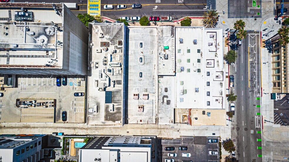 More Photos Of 236-242 Pine Ave, Long Beach Storefront Retail Office For Lease