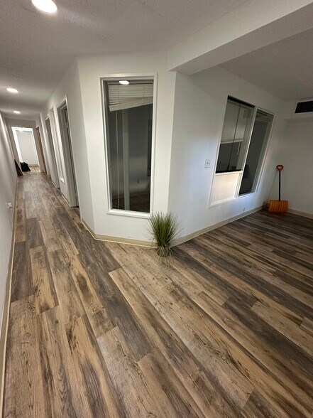 More Photos Of 1187 Broad St, Bridgeport Office For Lease