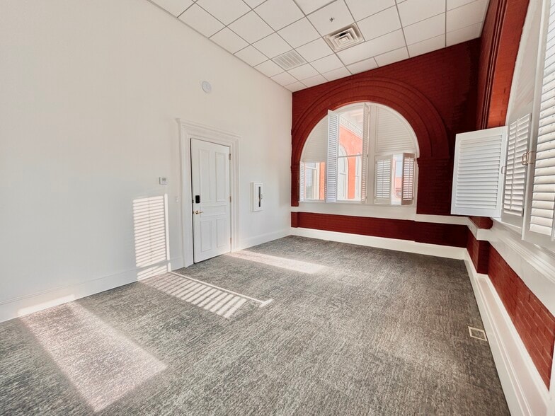 More Photos Of 1200 6th Ave, Columbus Office For Lease