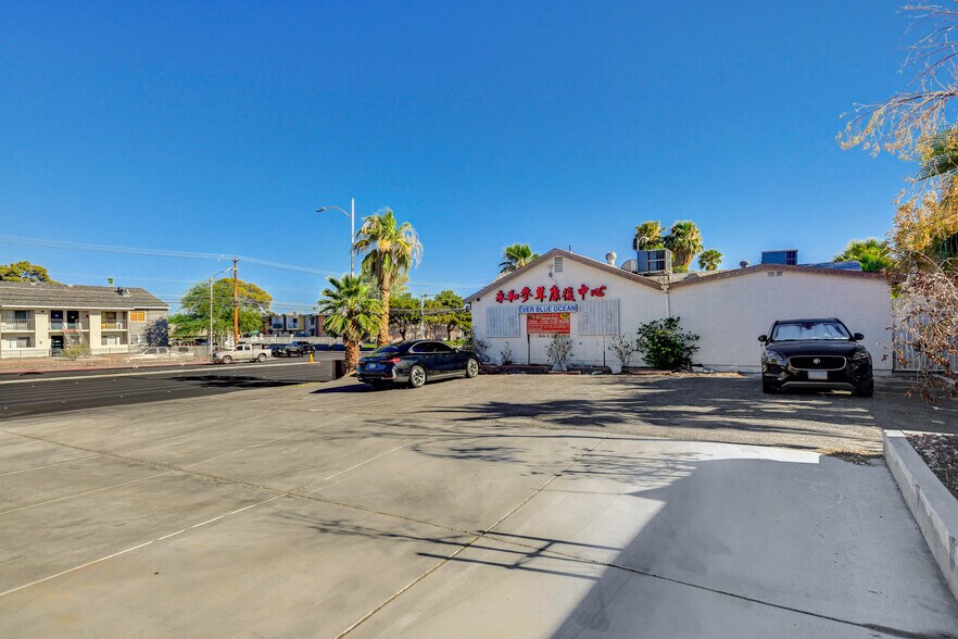 More Photos Of 3097 S Decatur Blvd, Las Vegas Office Residential For Sale