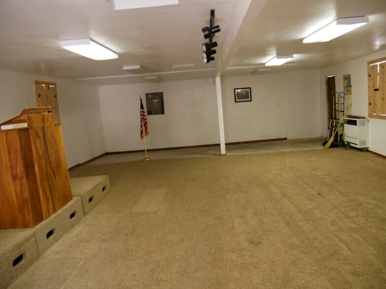 More Photos Of 42193 Seven Oaks Road, Angelus Oaks Specialty For Sale