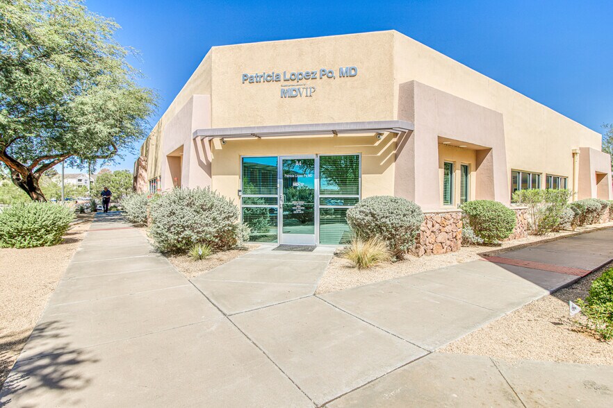 Primary Photo Of 550 S Mesa Hills Dr, El Paso Medical For Lease