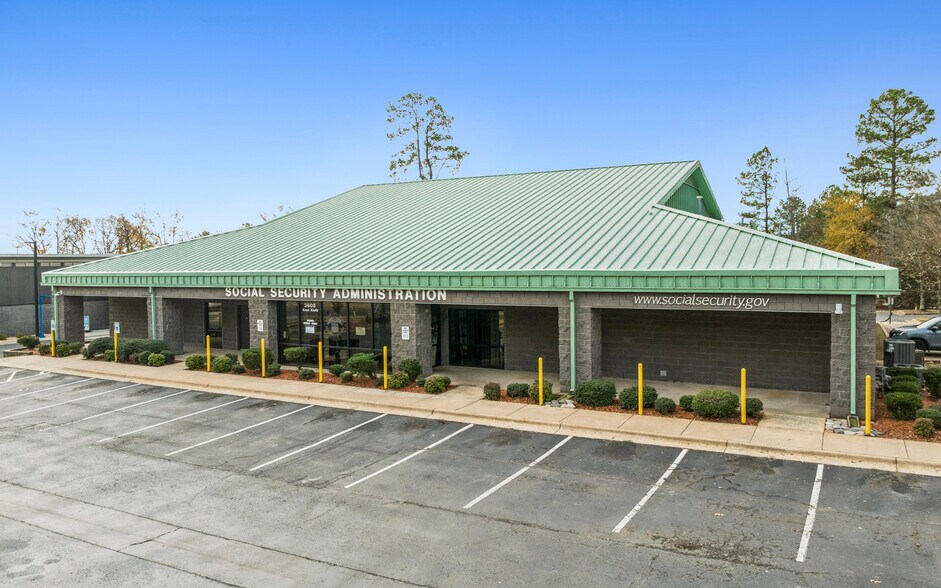 More Photos Of 3608 E Kiehl Ave, Sherwood Office For Sale