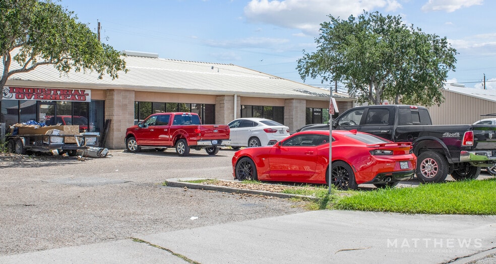 More Photos Of 3740-3790 Wow Rd, Corpus Christi Light Manufacturing For Lease