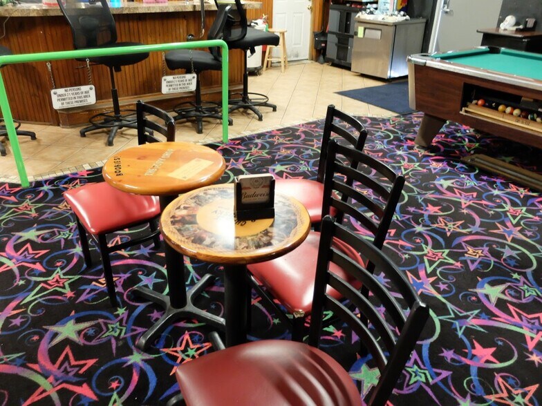 More Photos Of 54230 E 120 Rd, Miami Bar For Sale