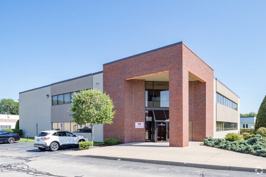 Primary Photo Of 75 Commerce Dr, Warwick Office For Sale