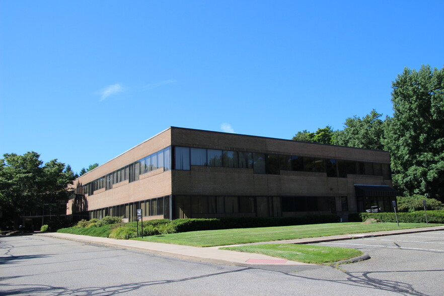 Primary Photo Of 1781 Highland Ave, Cheshire Medical For Lease