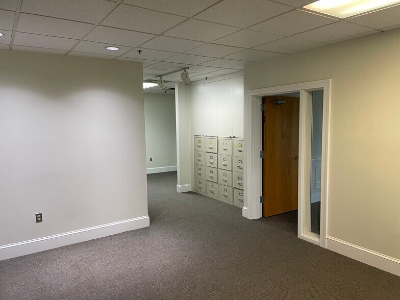 More Photos Of 1580 Reed Rd, Pennington Light Manufacturing For Lease