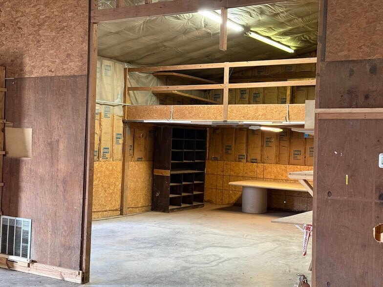 More Photos Of 2696 E Lytle 5 Points Rd, Dayton Industrial For Lease