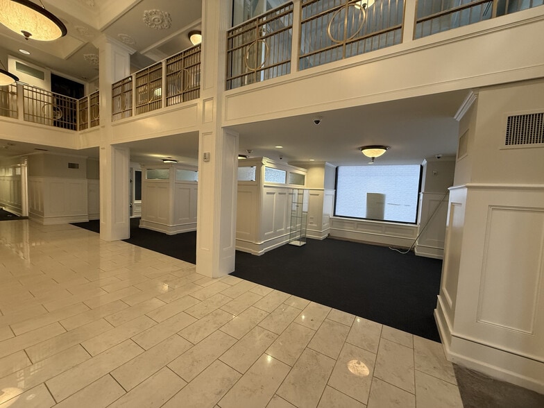 More Photos Of 730 17th St, Denver Office For Sale