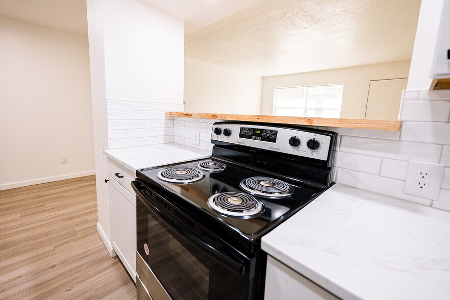 More Photos Of 700-710 NW 17th St, Oklahoma City Apartments For Sale