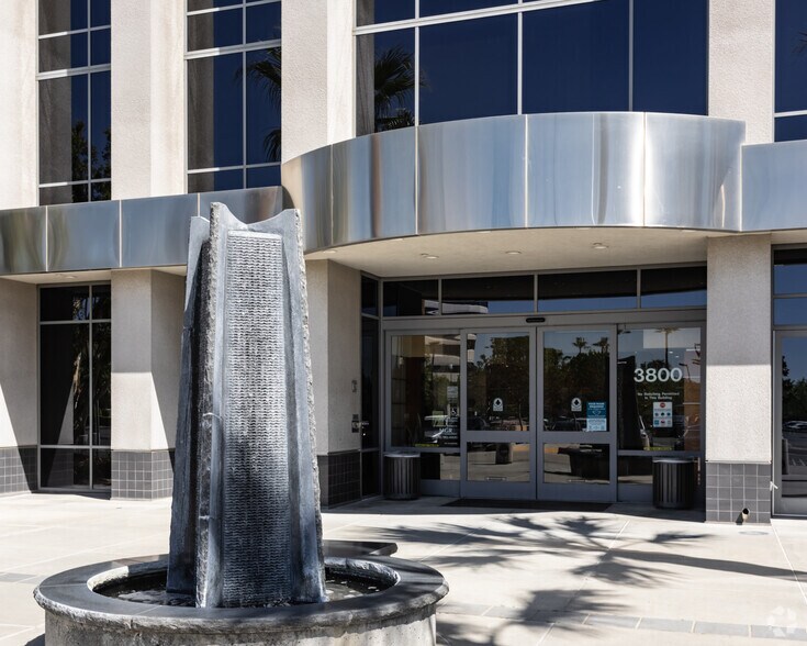 More Photos Of 3800 Concours, Ontario Office For Lease