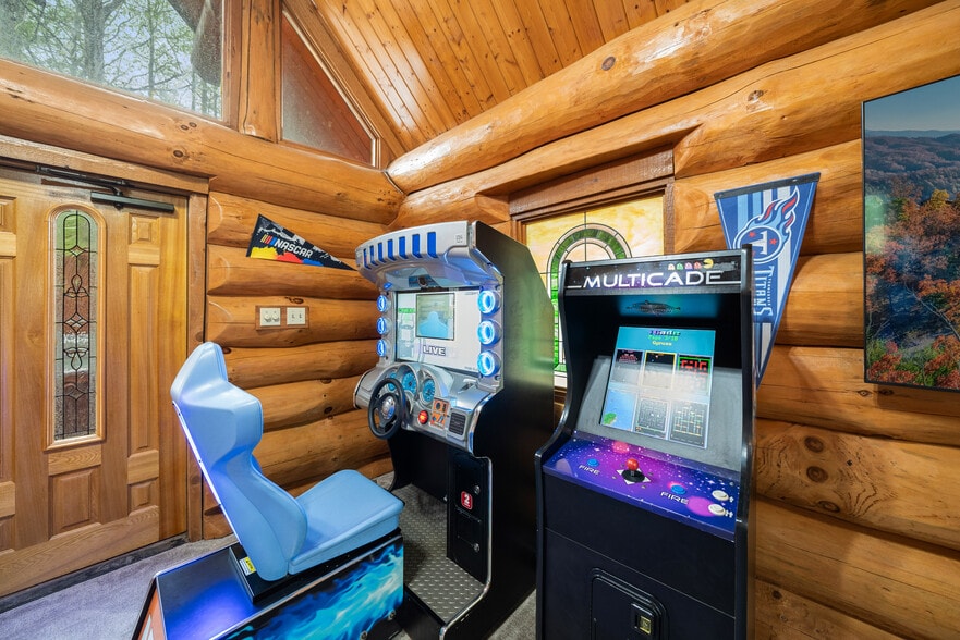 More Photos Of 4309 E Parkway, Gatlinburg Office For Sale