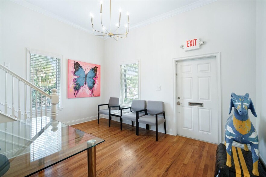 More Photos Of 119 S Dakota Ave, Tampa Medical For Sale