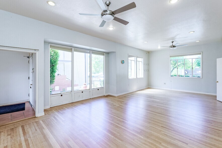 More Photos Of 2944 Webster St, Oakland Office For Sale