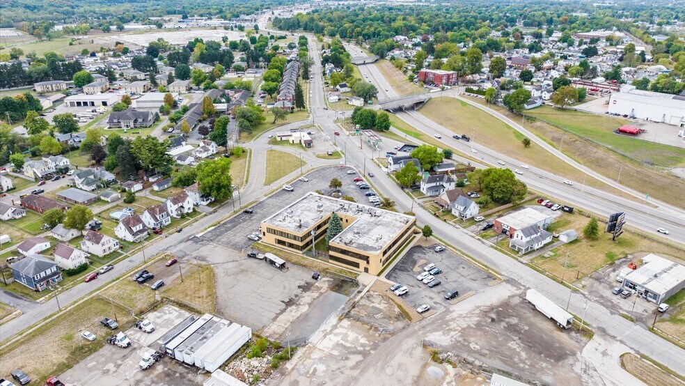 More Photos Of 195 Union St, Newark Office For Sale