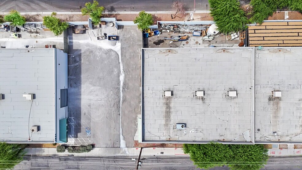 More Photos Of 1931 Losee Rd, North Las Vegas Warehouse For Lease