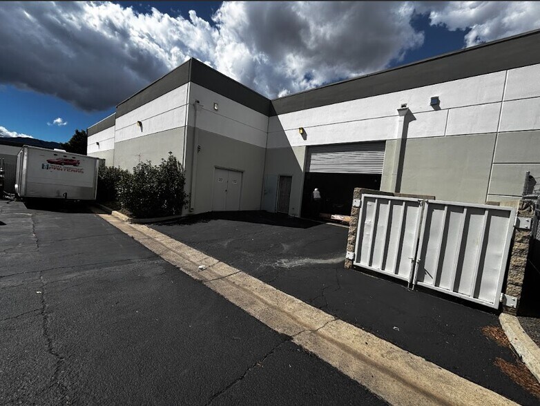 More Photos Of 570 Central Ave, Lake Elsinore Distribution For Sale