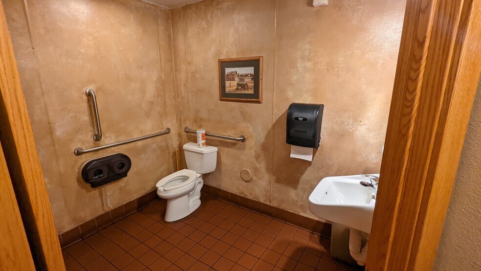 More Photos Of 1 5th St W, Mantorville Restaurant For Sale