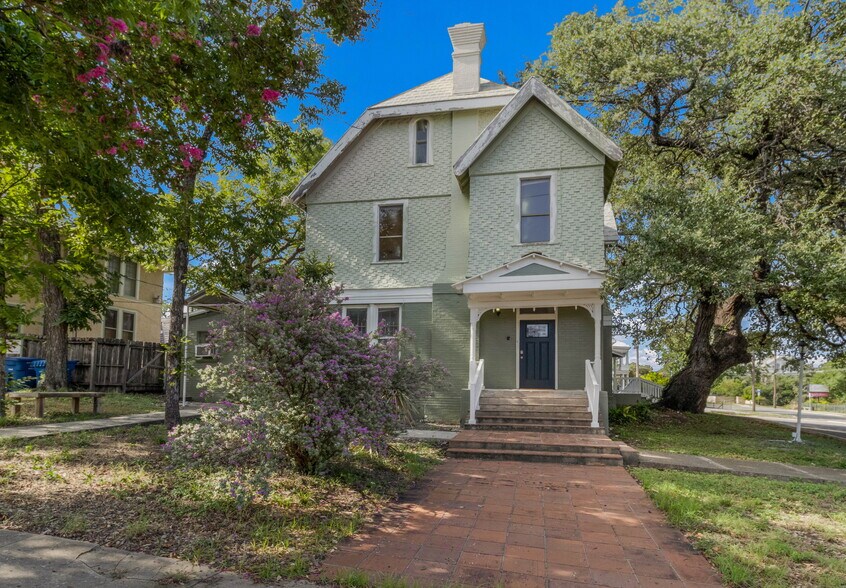 More Photos Of 1818 San Pedro Ave, San Antonio Office Residential For Sale