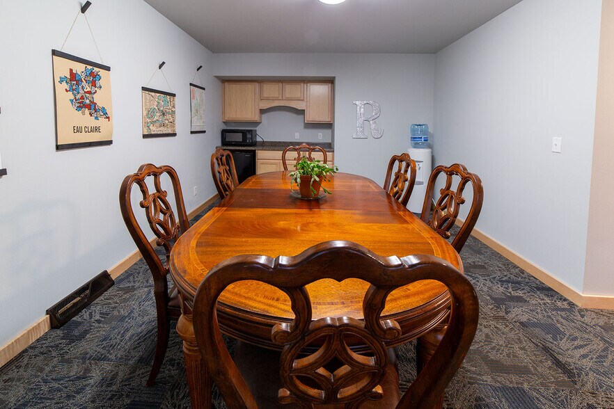 More Photos Of 635 Fairfax St, Altoona Loft Creative Space For Sale