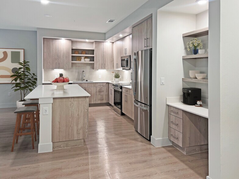 More Photos Of 7910 S New Braunfels, San Antonio Apartments For Lease