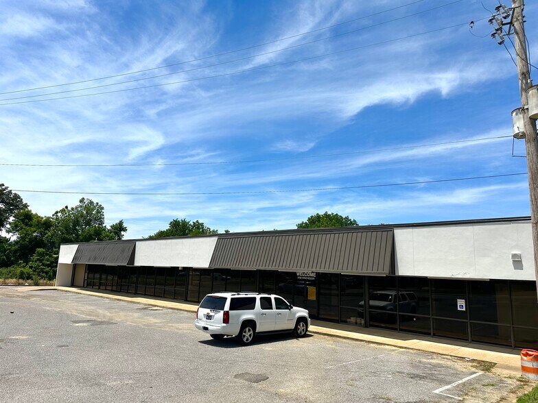 More Photos Of 3752 Winchester Rd, Memphis Service For Lease