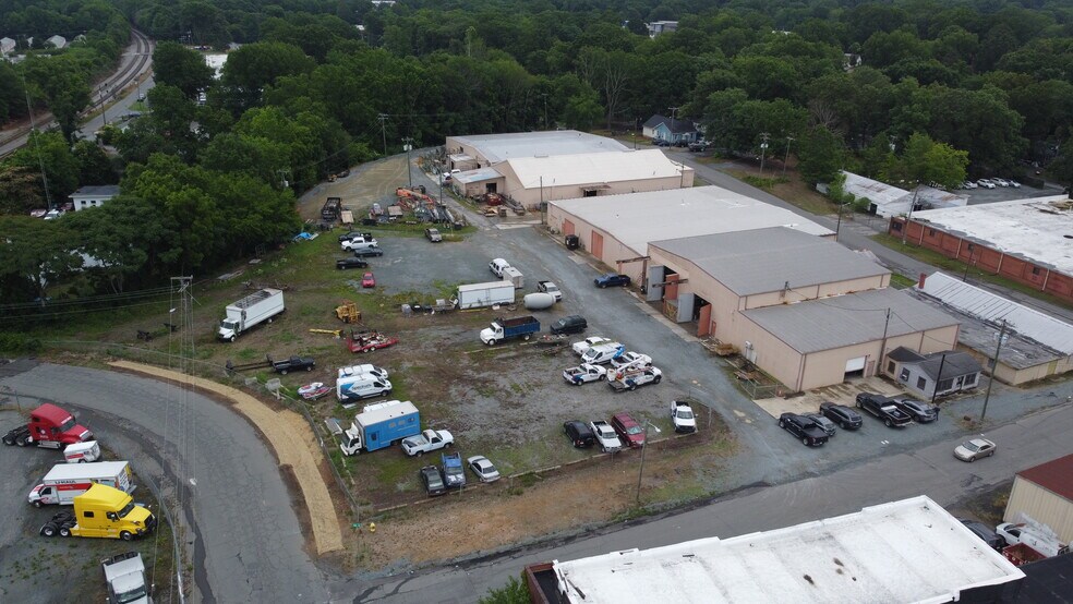 More Photos Of 103 Lee St, Monroe Manufacturing For Lease