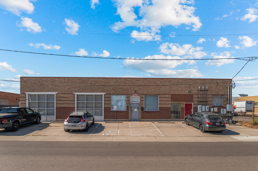 Primary Photo Of 225 Mariposa St, Denver Manufacturing For Lease