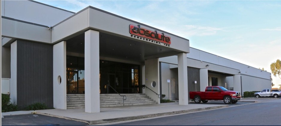 More Photos Of 331-333 Cliffwood Park St, Brea Industrial For Sale