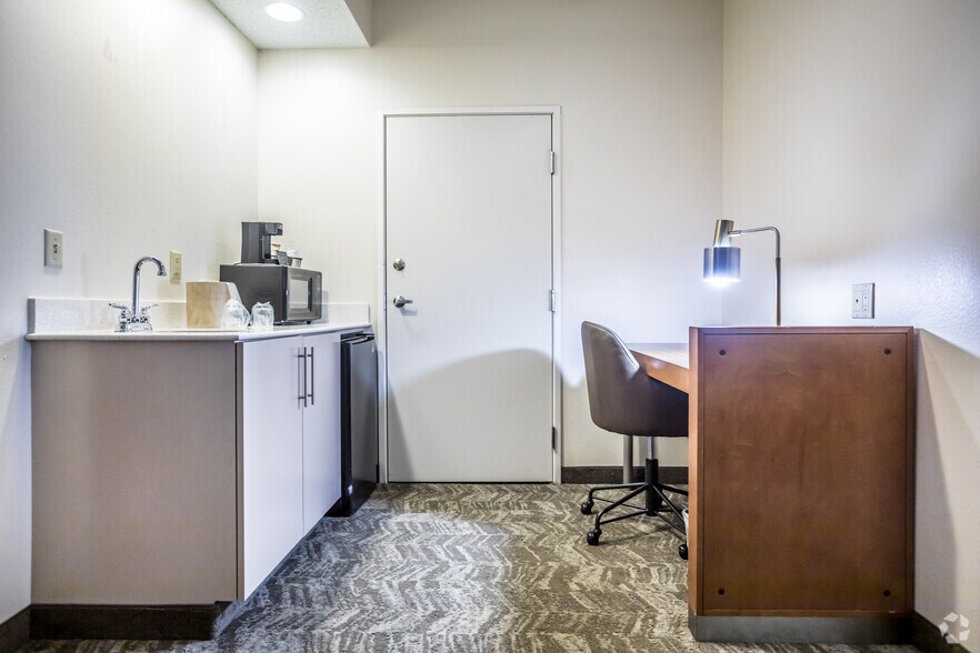 More Photos Of 2800 New Brunswick Rd, Memphis Hotel For Sale