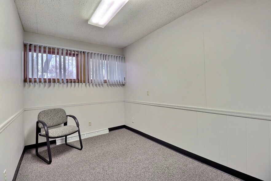 More Photos Of 230 E 22nd St, Fremont Medical For Sale