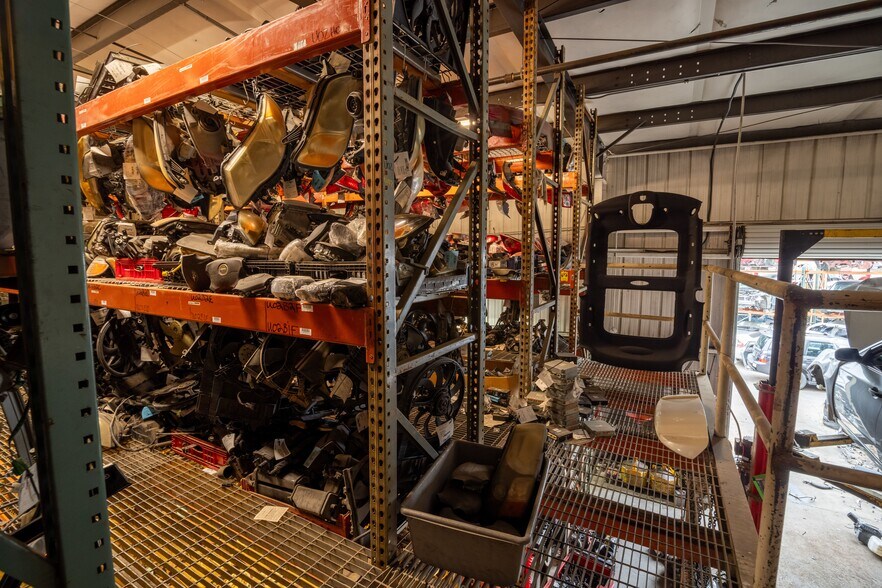 More Photos Of 3567 Recycle Rd, Rancho Cordova Warehouse For Lease