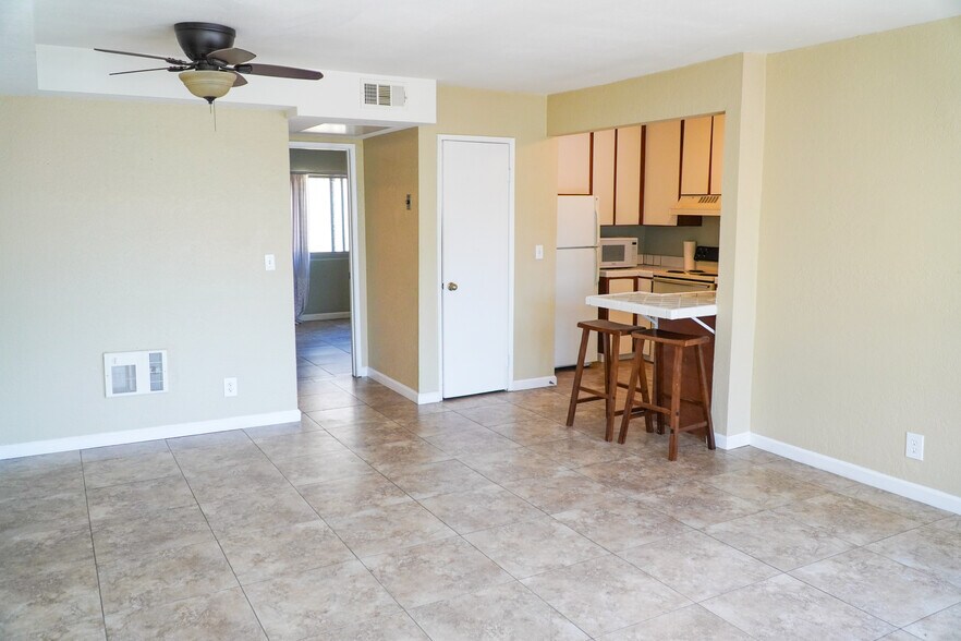More Photos Of 2127 Front St, San Diego Apartments For Sale