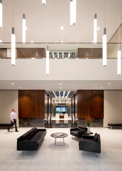 More Photos Of 2925 Briarpark Dr, Houston Office For Sale