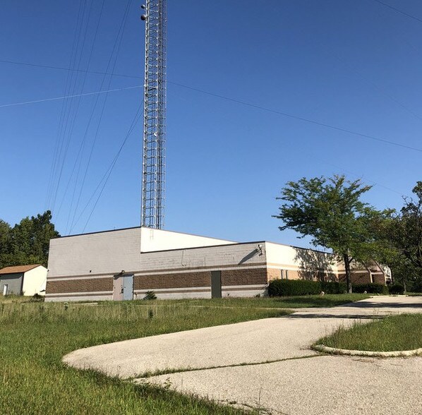 2045 S Gettysburg Ave, Dayton, OH 45417 For Lease