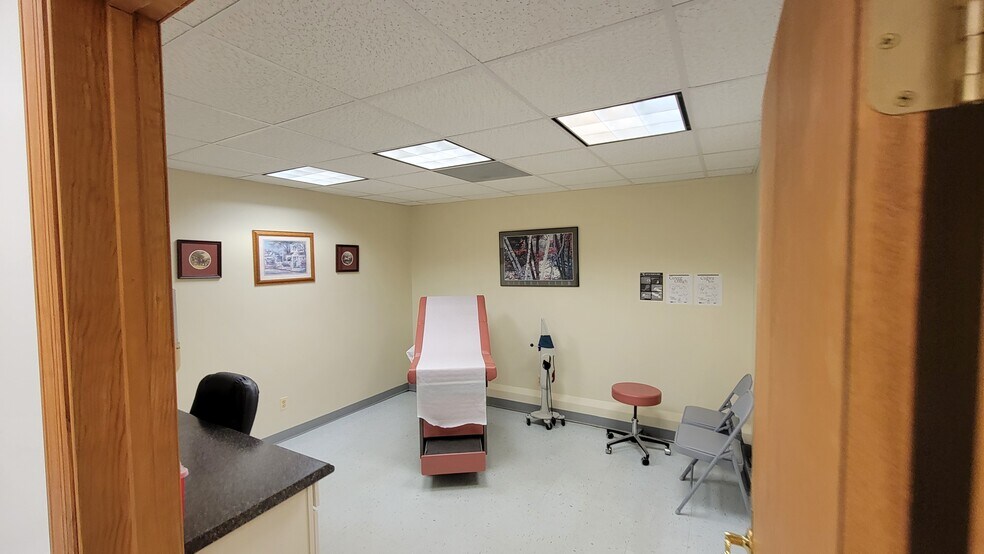 More Photos Of 200 Lake St, Newburgh Healthcare For Sale