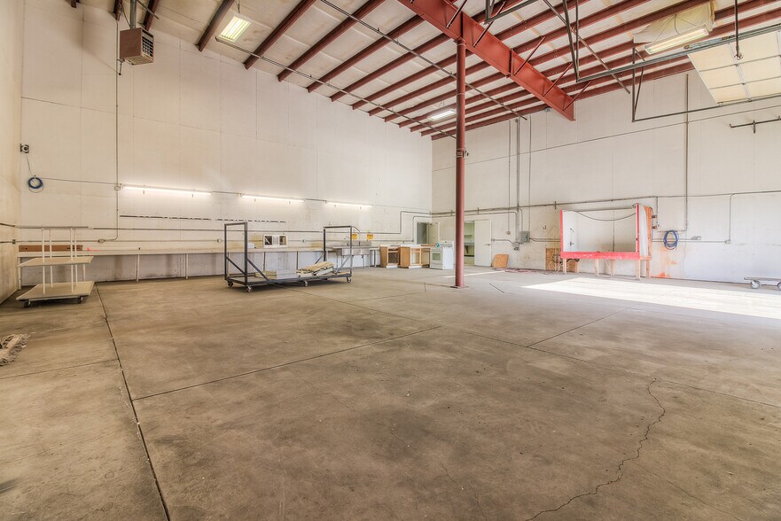 More Photos Of 503 W Prospect Rd, Moxee Warehouse For Lease
