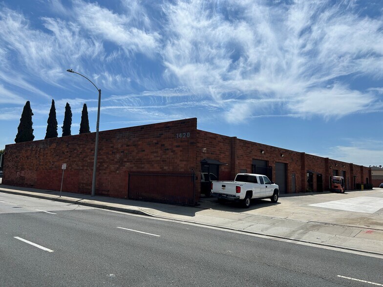 Primary Photo Of 1420 W Rosecrans Ave, Gardena Service For Lease