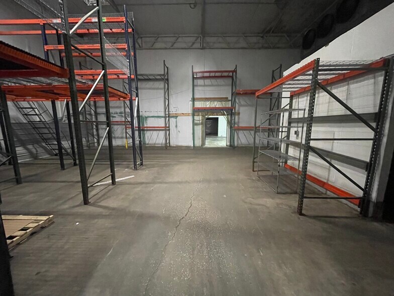 More Photos Of 5706 Troost Ave, Kansas City Warehouse For Sale