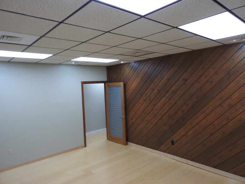 More Photos Of 104 S Estes Dr, Chapel Hill Medical For Lease