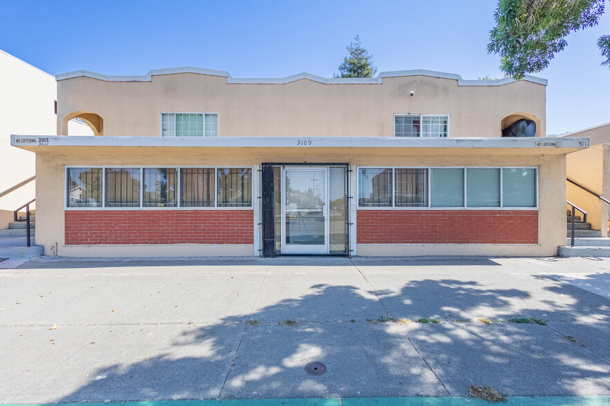 Primary Photo Of 3109 Sacramento St, Berkeley Storefront Retail Residential For Sale