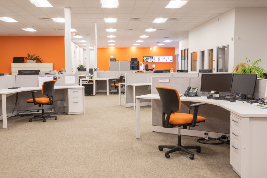 More Photos Of 5490 Campbells Run Rd, Pittsburgh Flex For Lease