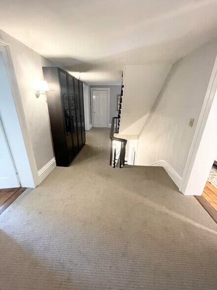 More Photos Of 259 Main St S, Woodbury Apartments For Lease