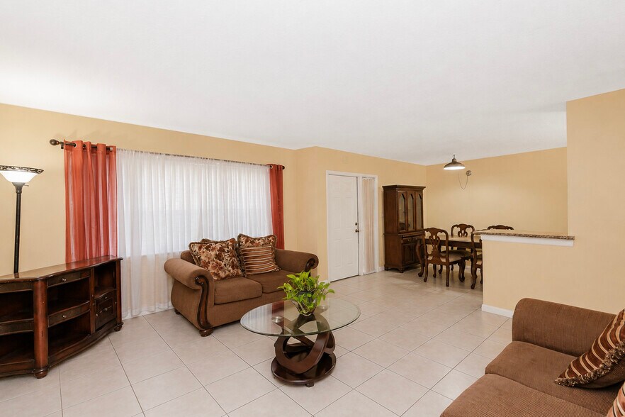 More Photos Of 4263 NW 115th Ave, Coral Springs Multifamily For Sale