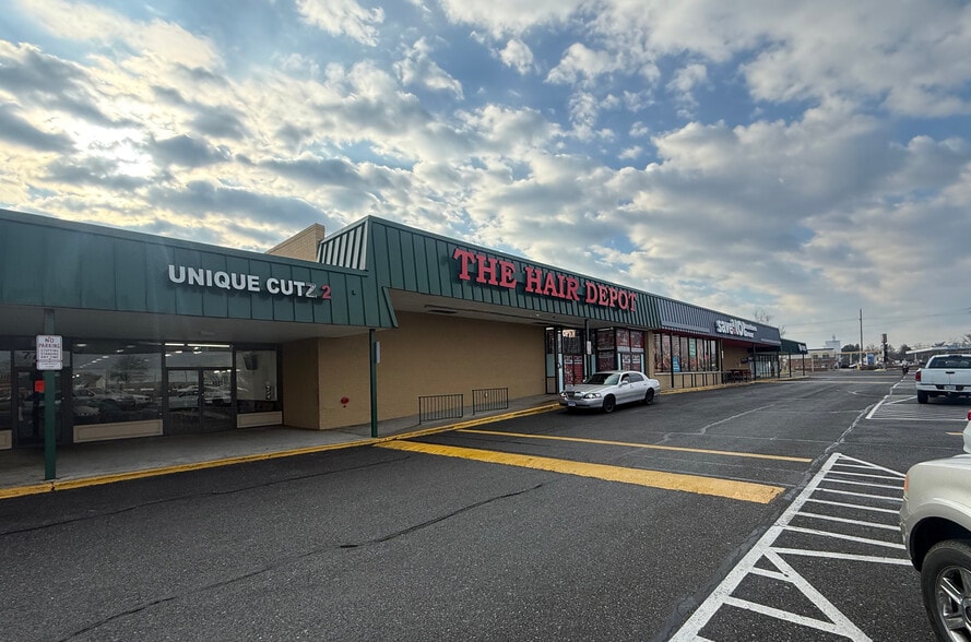 More Photos Of 7702-7794 Marlboro Pike, Forestville Unknown For Lease