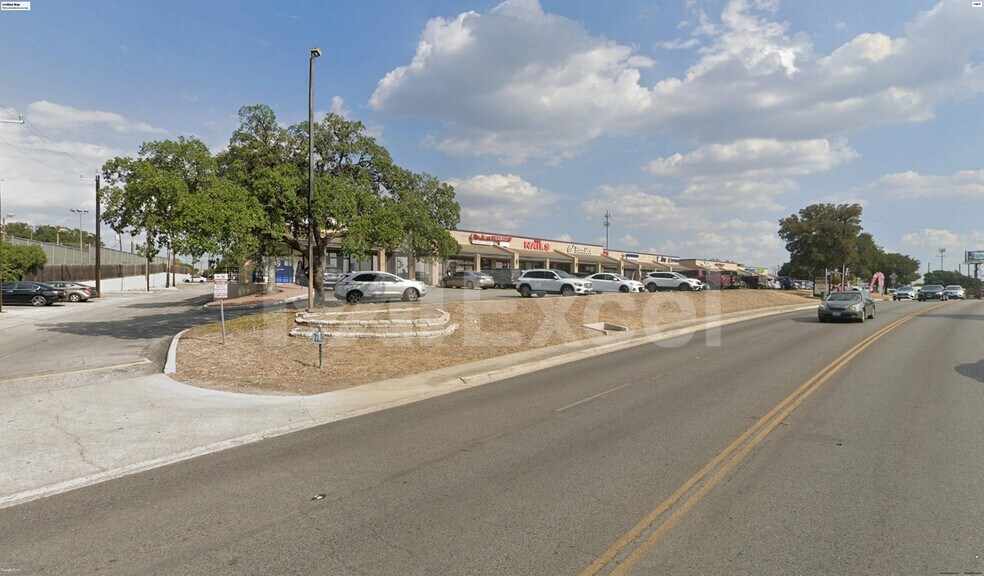 More Photos Of 2235 Thousand Oaks Dr, San Antonio Unknown For Lease