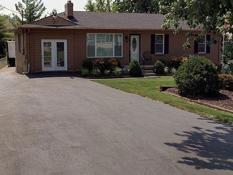 More Photos Of 2013 Watterson Trl, Louisville Office For Sale